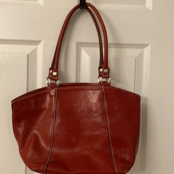 Red leather shoulder purse - Picture 2 of 3